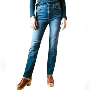 Edwin Elin Straight‎ Slim Jean Women's 25